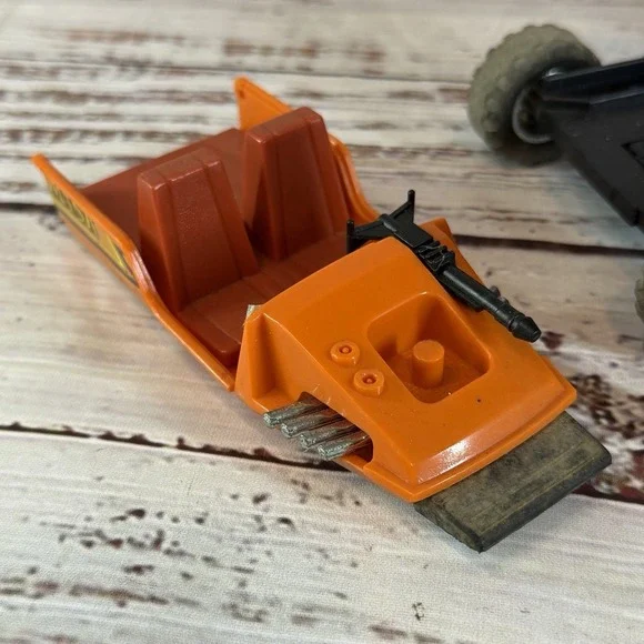 Kenner M.A.S.K. Mask Gator Off Road Vehicle With Hydroplane Boat Driver *Read* - Picture 3 of 12